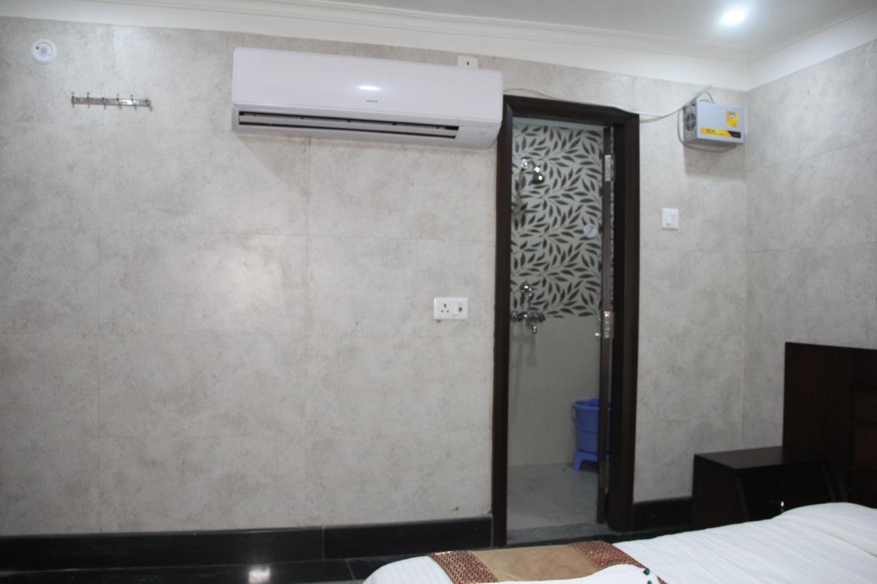 Haldwāni Hotel Silk מראה חיצוני תמונה