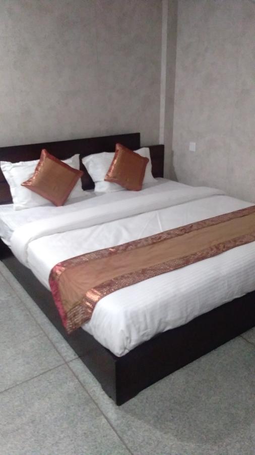 Haldwāni Hotel Silk מראה חיצוני תמונה