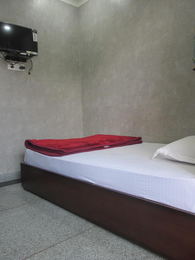 Haldwāni Hotel Silk מראה חיצוני תמונה