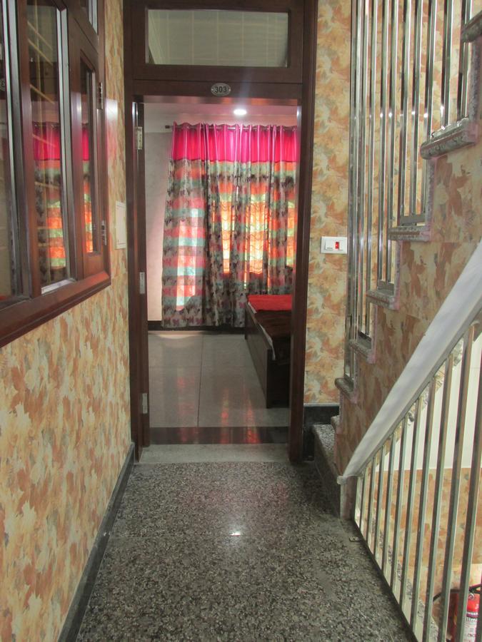 Haldwāni Hotel Silk מראה חיצוני תמונה