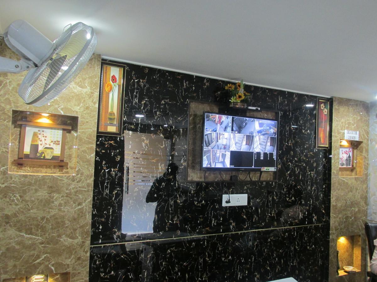 Haldwāni Hotel Silk מראה חיצוני תמונה